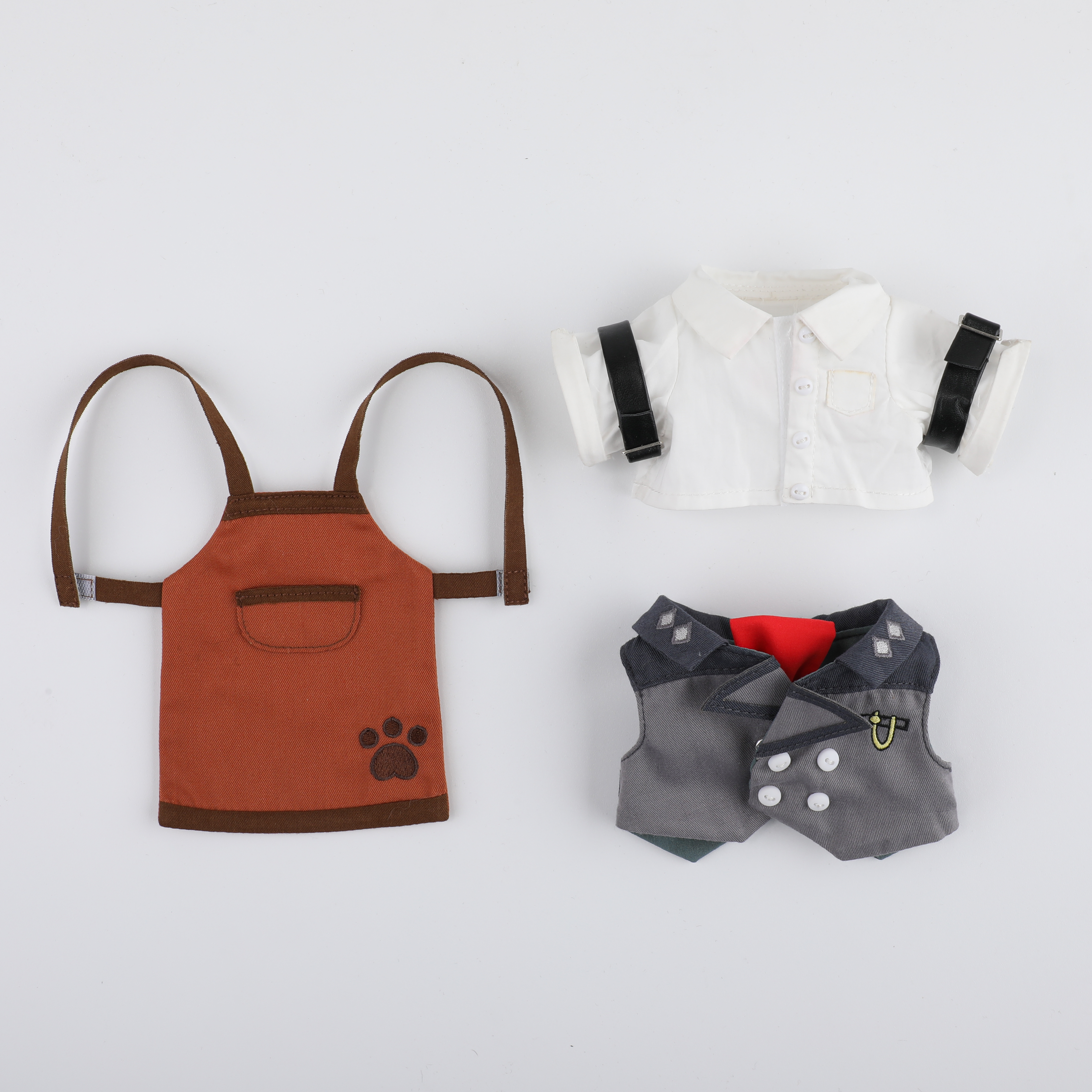 Mini Lycaon Clothes & Apron